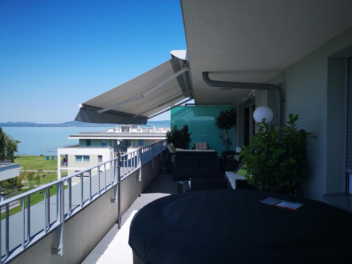 Silver Gray Appartment Balatonlelle Eksteriør billede